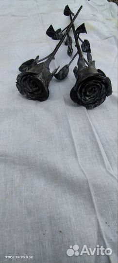 Розы из металла