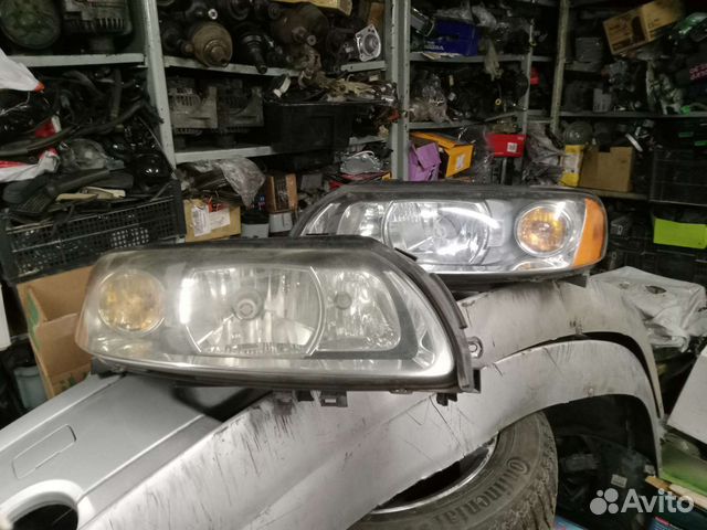 Фара левая фара правая volvo S60 v70 xc70 ксенон