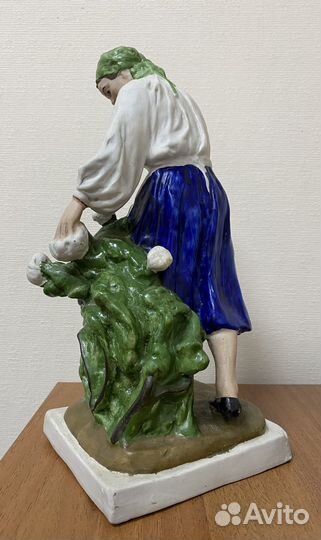 Статуэтка Сборщица хлопка артель Керамик