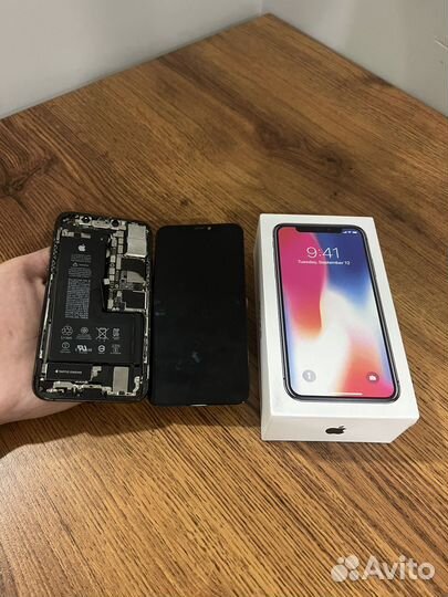 iPhone Xs, 64 ГБ