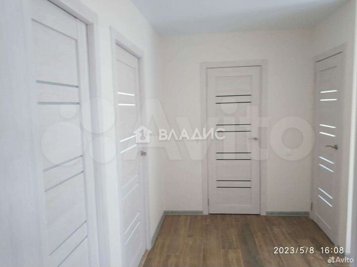 Дом 165 м² на участке 16 сот.