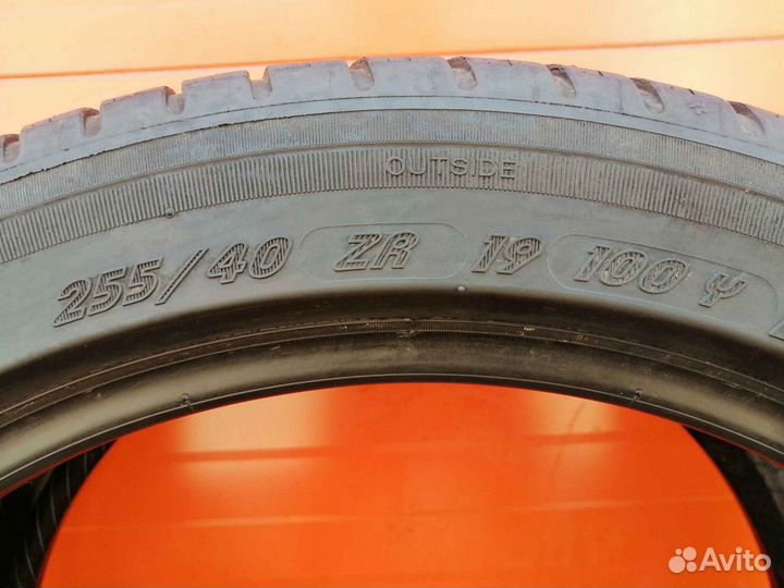 Michelin Pilot Sport 3 255/40 R19 100Y