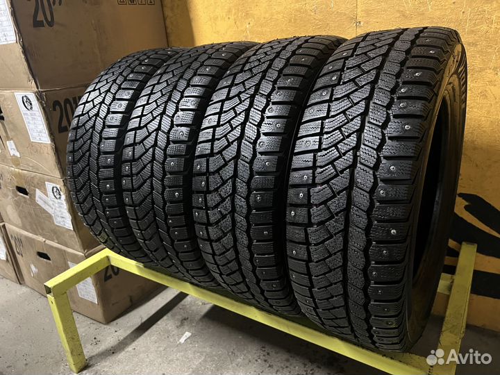 Viatti Brina Nordico V-522 215/60 R16