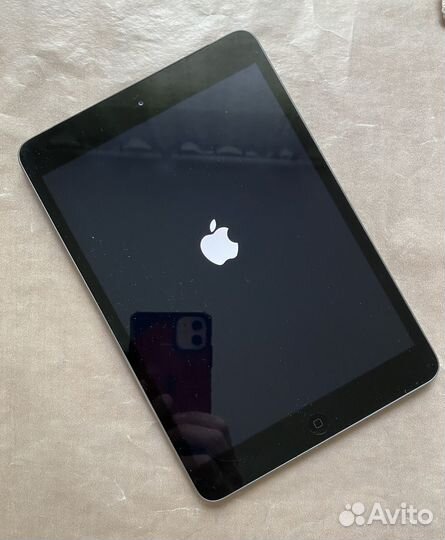 Планшет iPad Mini 2 16 Gb