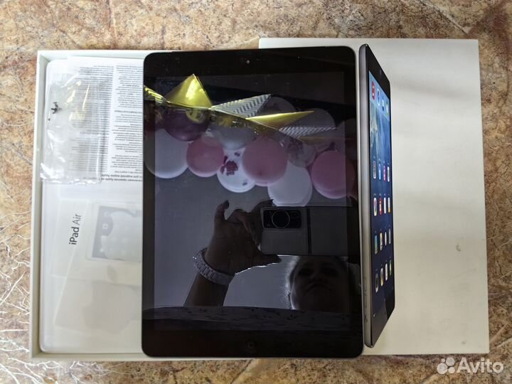 Продам iPad Air