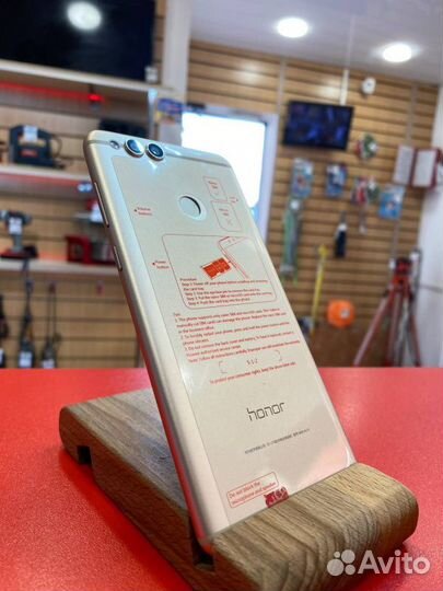 HONOR 7X, 4/64 ГБ