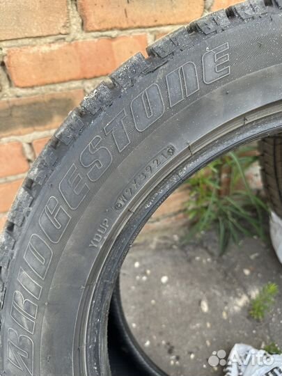 Bridgestone Blizzak Revo GZ 225/55 R17