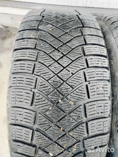 Pirelli Ice Zero FR 225/55 R18 102H