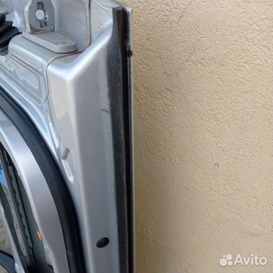 Дверь передняя левая мерседес w204