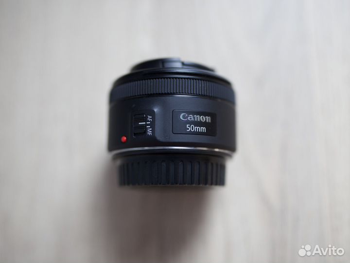 Объектив Canon EF 50mm 1.8