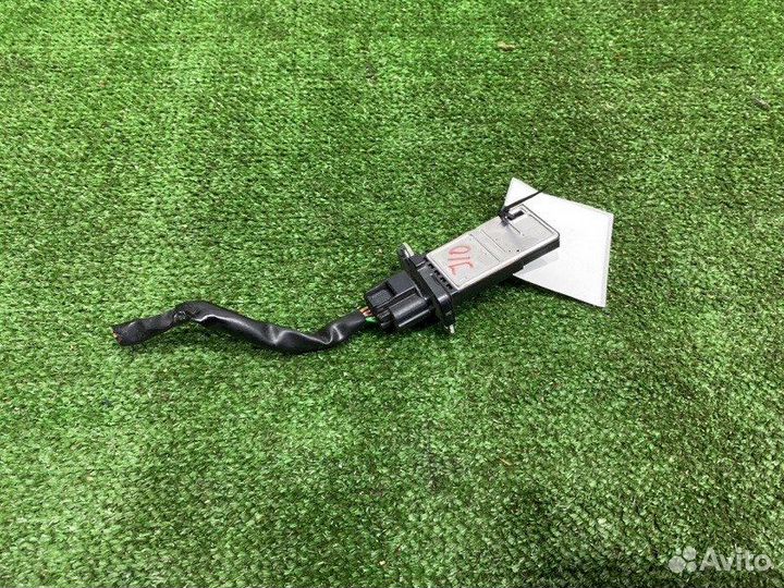 Датчик массового расхода воздуха Nissan Qashqai