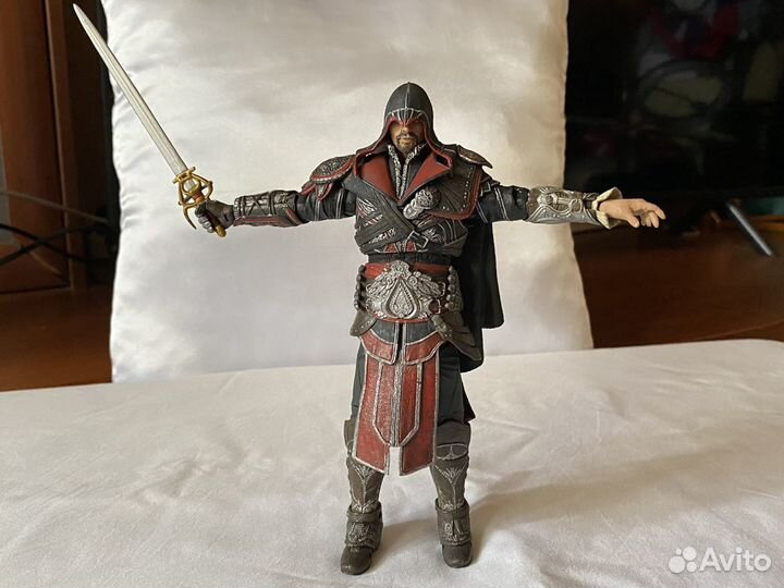 Фигурка Assassin's Creed: Ezio