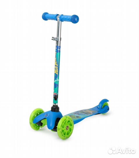 Самокат трехколесный