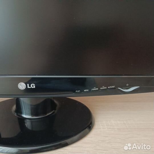 Монитор LG flatron