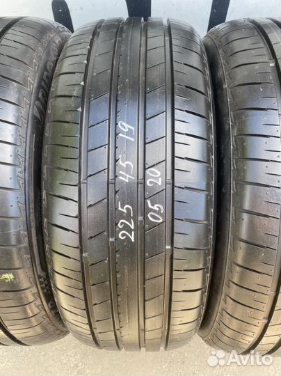 Bridgestone Turanza T005A 225/45 R19