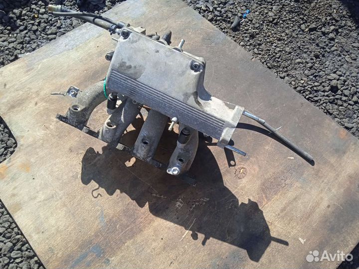 Впускной коллектор Toyota Carina AT190