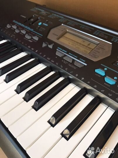 Синтезатор Casio CTK-2100 + чехол