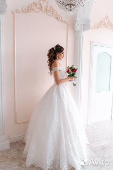 Чудесное свадебное платье