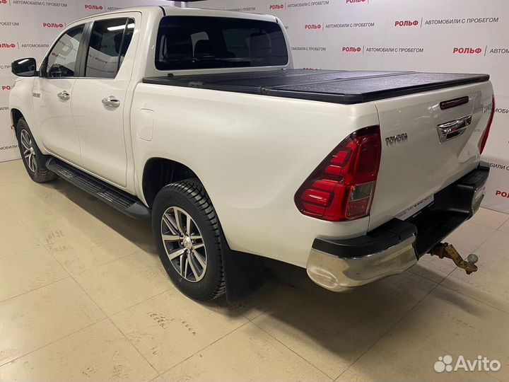 Toyota Hilux 2.8 AT, 2016, 139 280 км