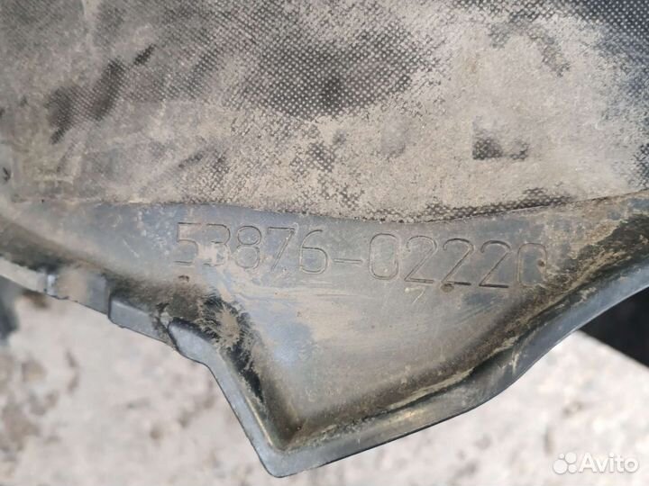 Подкрылок передний левый Тойота Аурис Е150