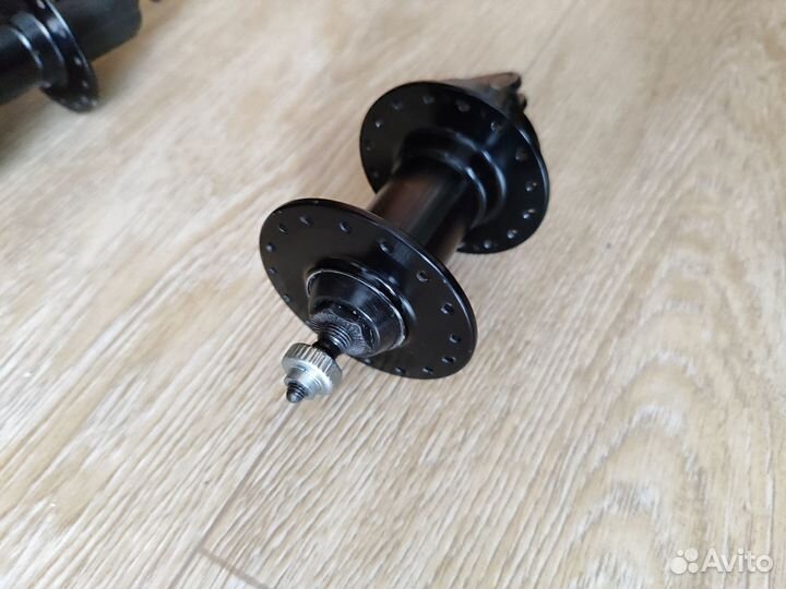 Втулка передняя 9*105 мм с эксцентриком Merida