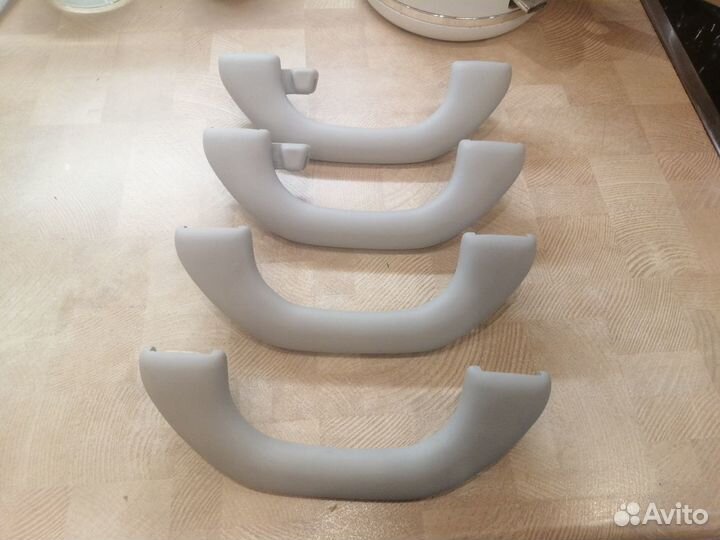 Ручка потолочная VW Passat B6 Golf Tiguan