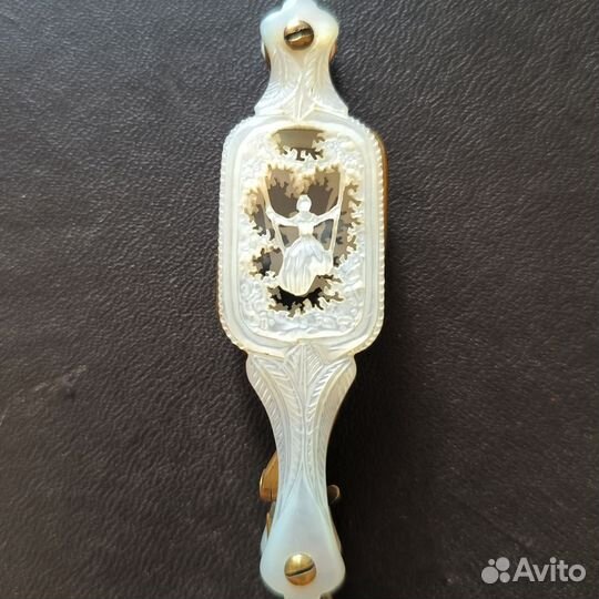 Антикварный лорнет. Резной перламутр