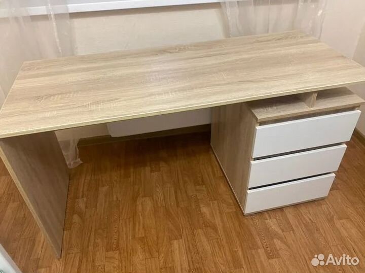 Стол письменный Кайт отличное качество