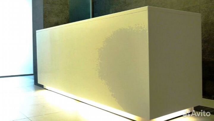 Барная стойка для приемной из искусственного камня