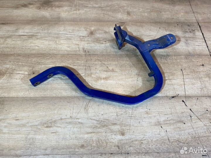 Петля крышки багажника задняя правая Renault Logan