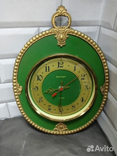 Часы настенные СССР Янтарь кварц