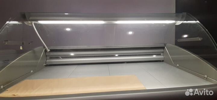 Холодильная витрина Полюс