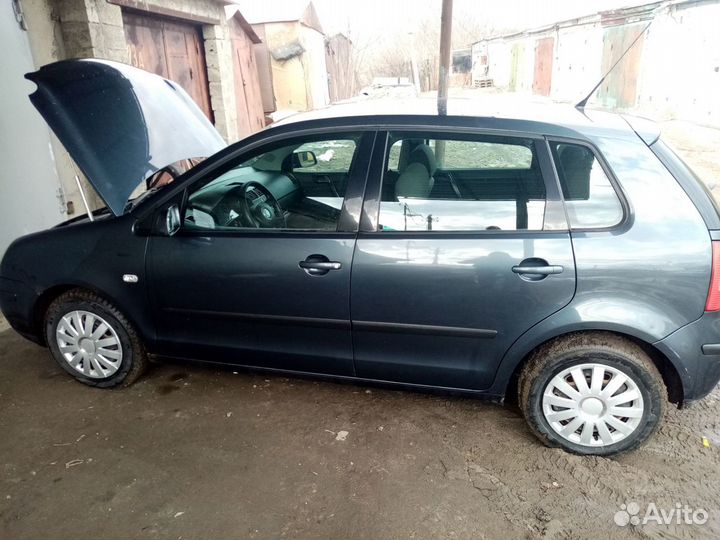 В разборе volkswagen polo 9n 2003 год