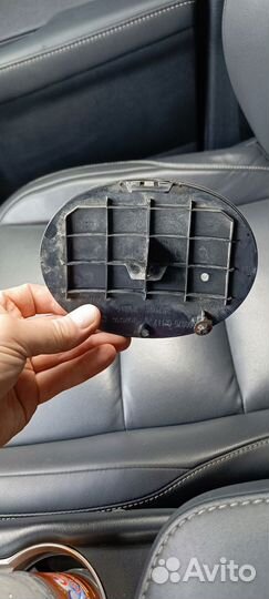 Табличка Lexus