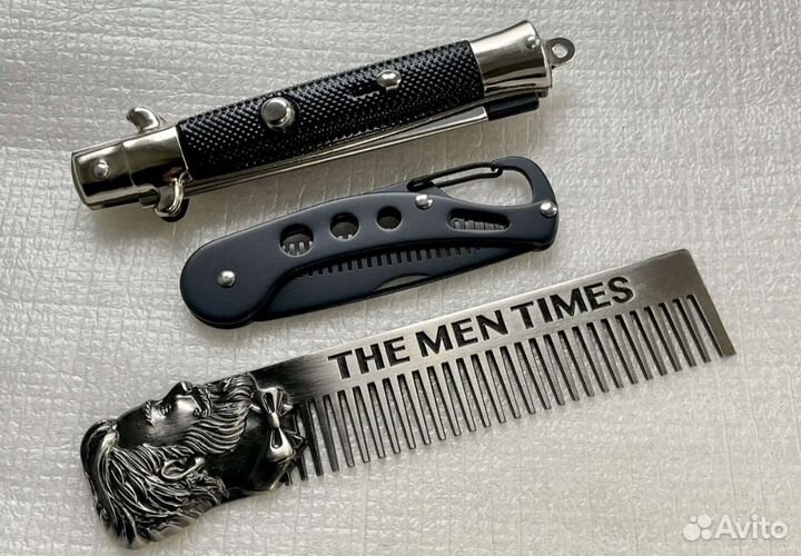 Набор расчесок