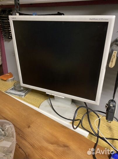 Монитор NEC