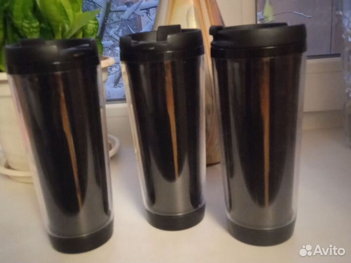 Стаканы с крышкой