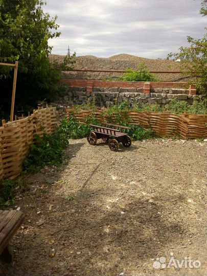 Декоративная телега для сада