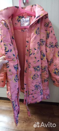 Осенне-весенняя удлинённая курточка для девочки