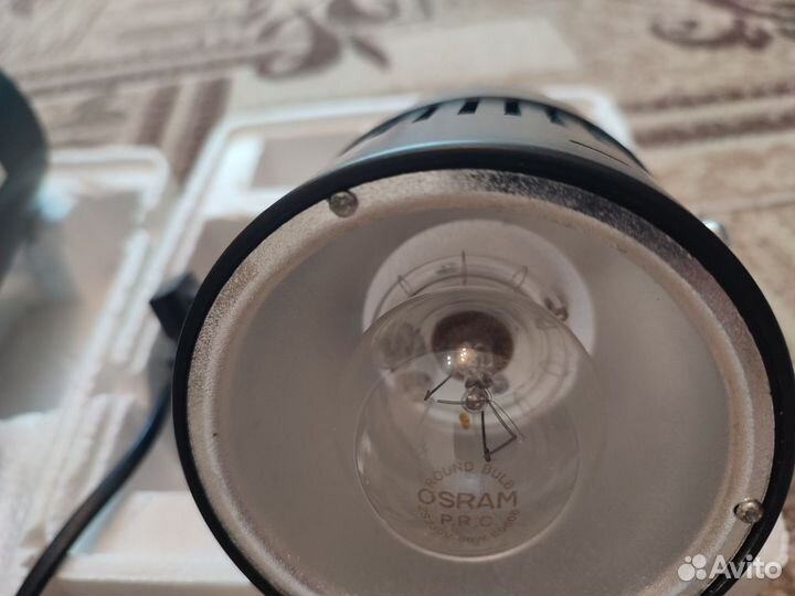 Falcon Eyes (SS-100MR) Студийная вспышка Falcon SS