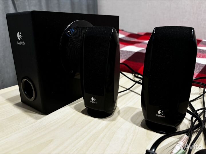 Компьютерные колонки Logitech