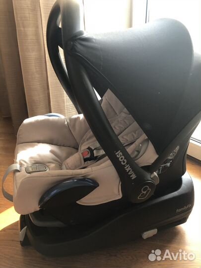Автолюлька и база maxi cosi