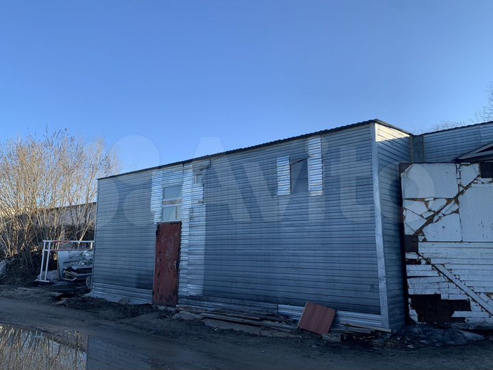 Гараж, > 30 м²