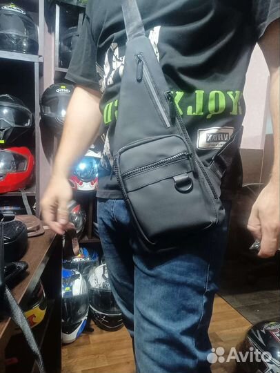 Наплечная мотосумка новая