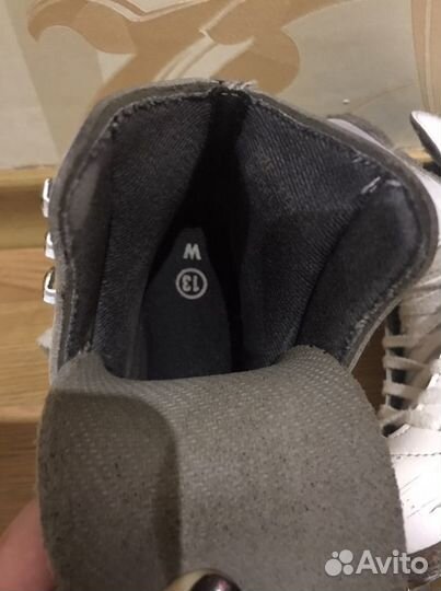 Профессиональные фигурные коньки