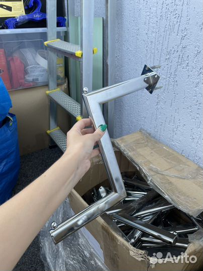 Кронштейн для одежды