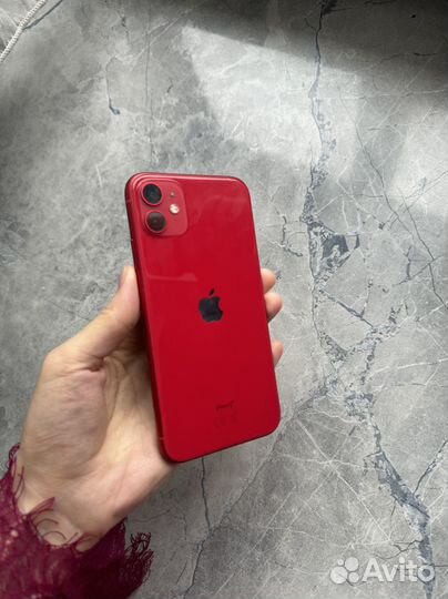 iPhone 11, 64 ГБ