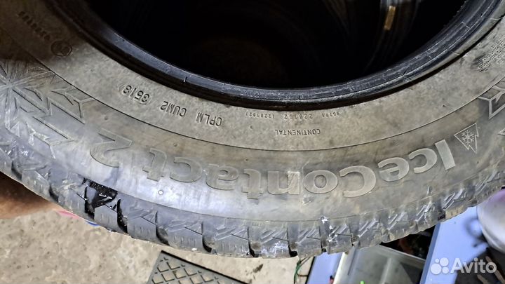 Continental IceContact 2 235/65 R18