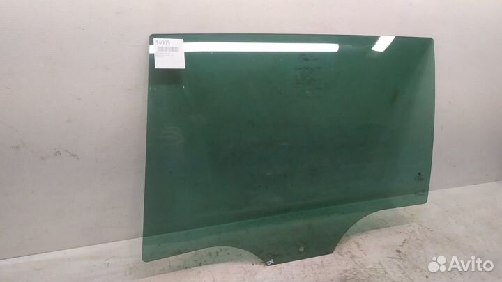 Стекло двери заднее левое Skoda Octavia A5