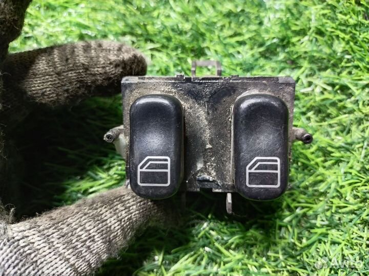 Блок управления стеклоподъемниками Mercedes-Benz